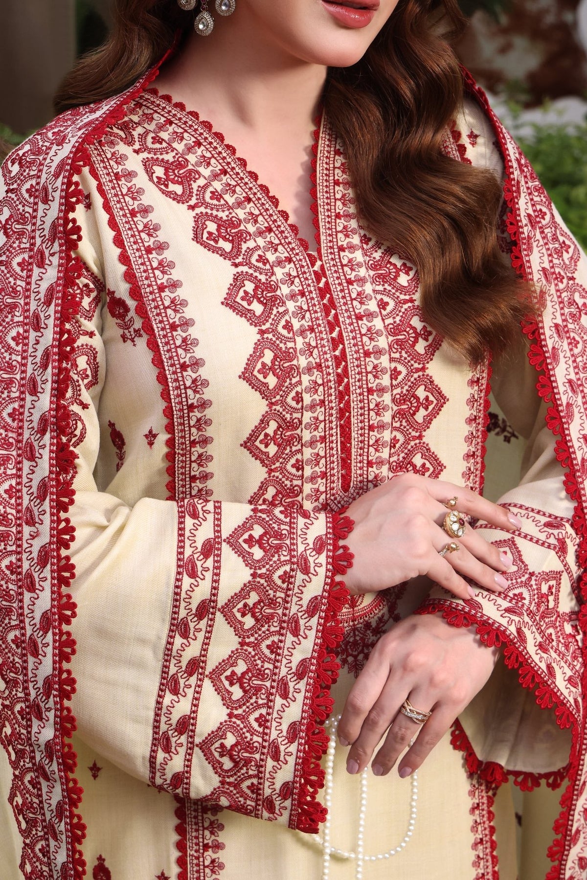 ASIM JOFA-3PC DHANAK EMBROIDERED SHIRT WITH DHANAK EMBROIDERED SHAWL & TROUSER