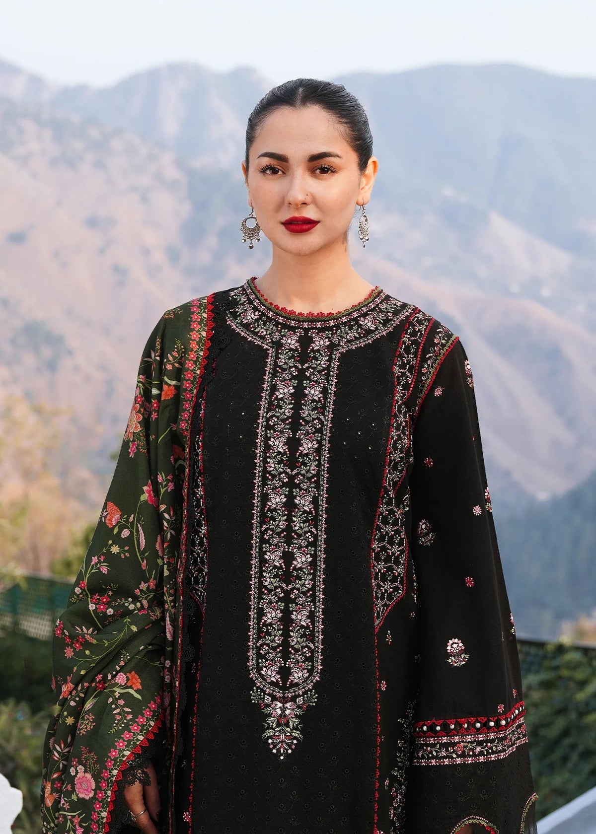Hussain Rehar Winter Embroidered 3pc Dhanak Suite